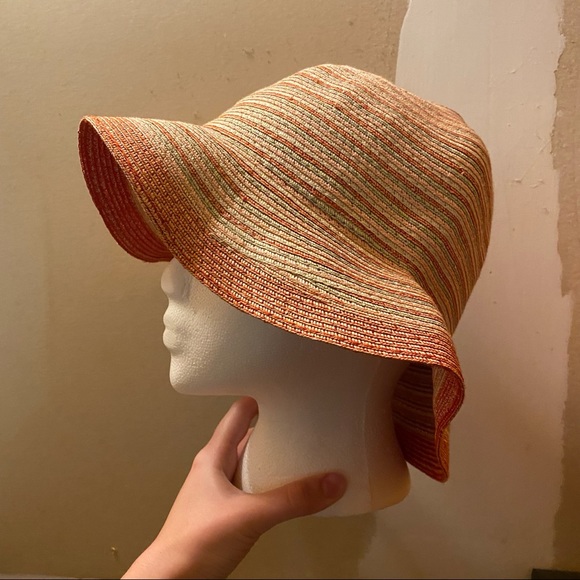 Woolrich Accessories - 💰 Woolrich 100% paper bucket / sun hat 💰
